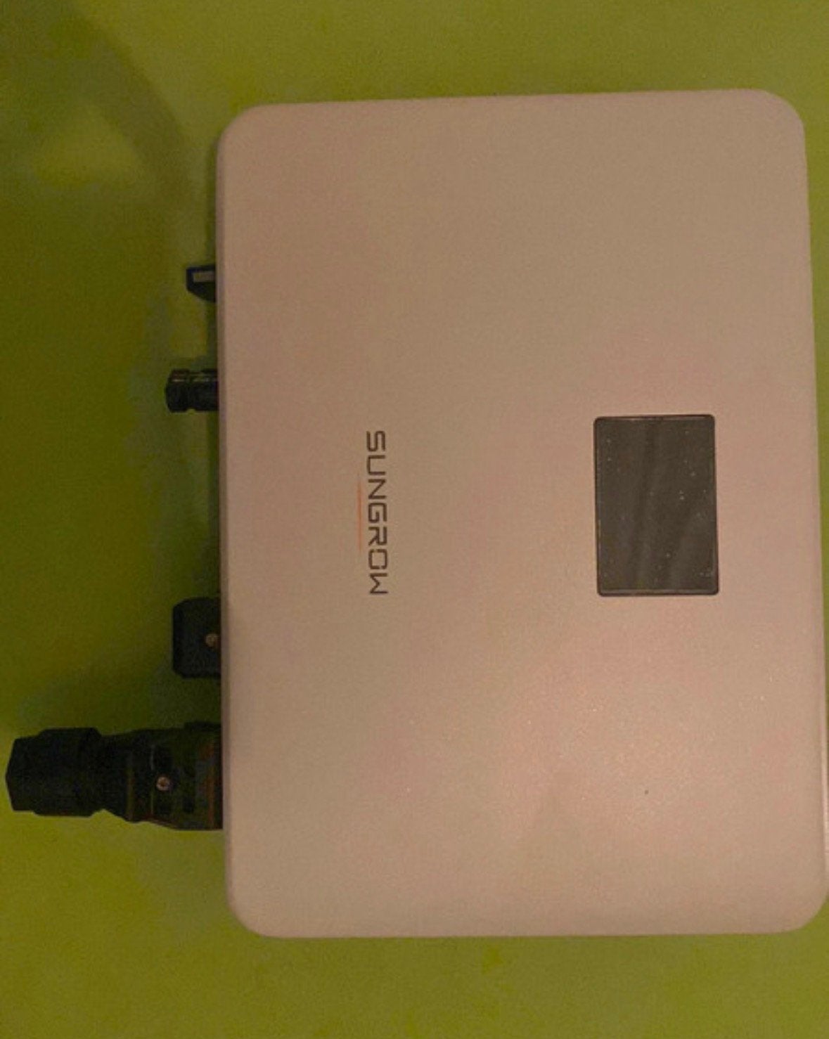 Sungrow omvormer, Doe-het-zelf en Bouw, Zonnepanelen en Toebehoren, Ophalen of Verzenden, Zo goed als nieuw, Collector, 200 wattpiek of meer