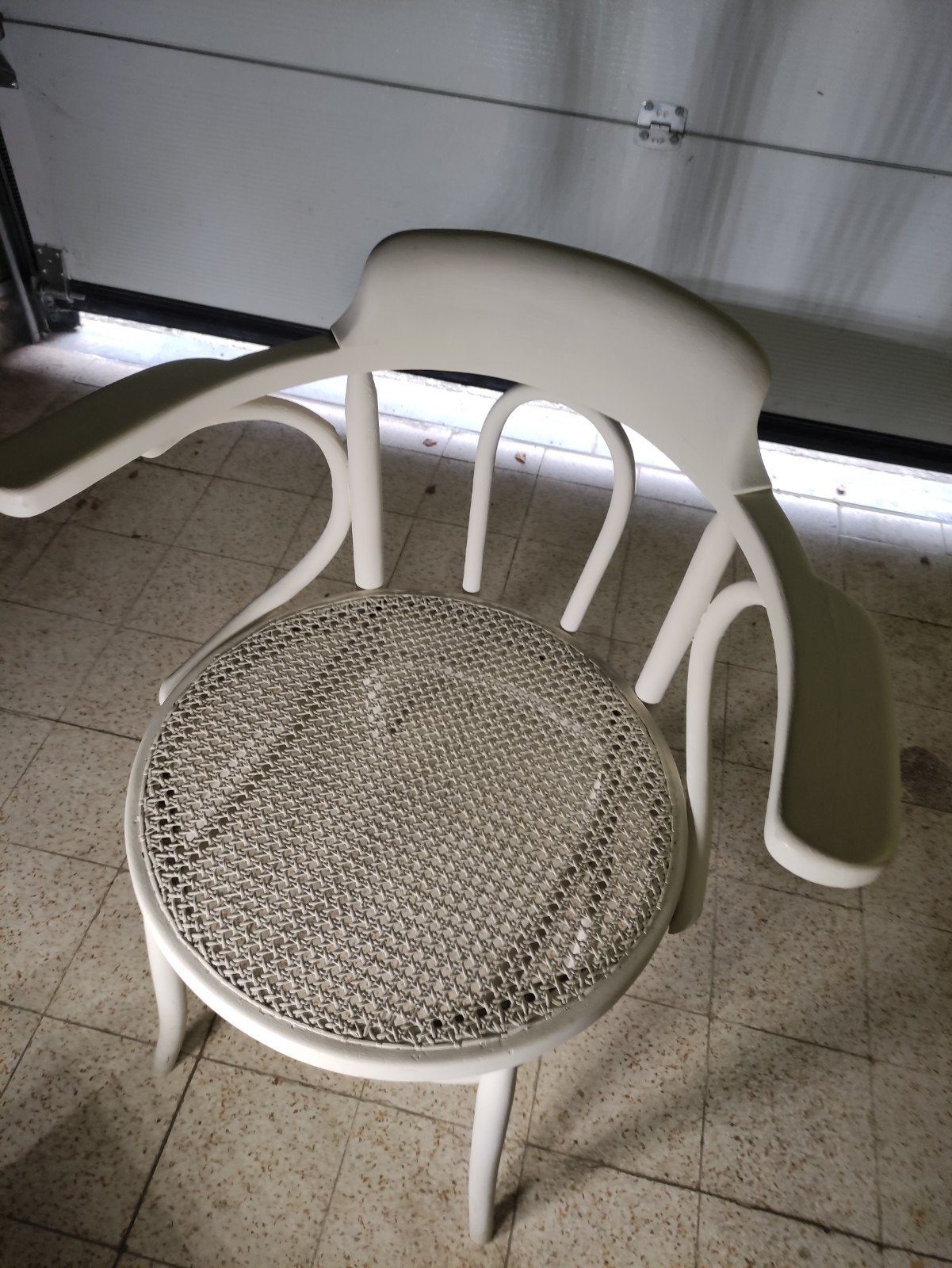 Fauteuil en rotin blanc casse, Enlèvement, Rotin