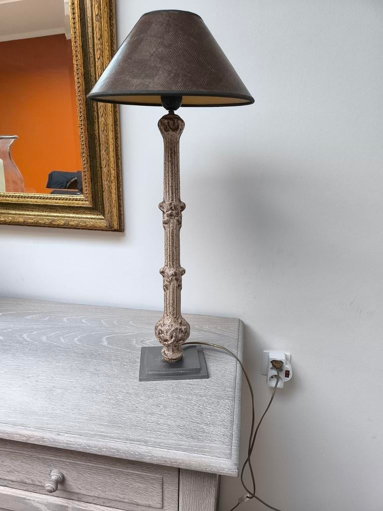 Tafel Lamp, Ophalen