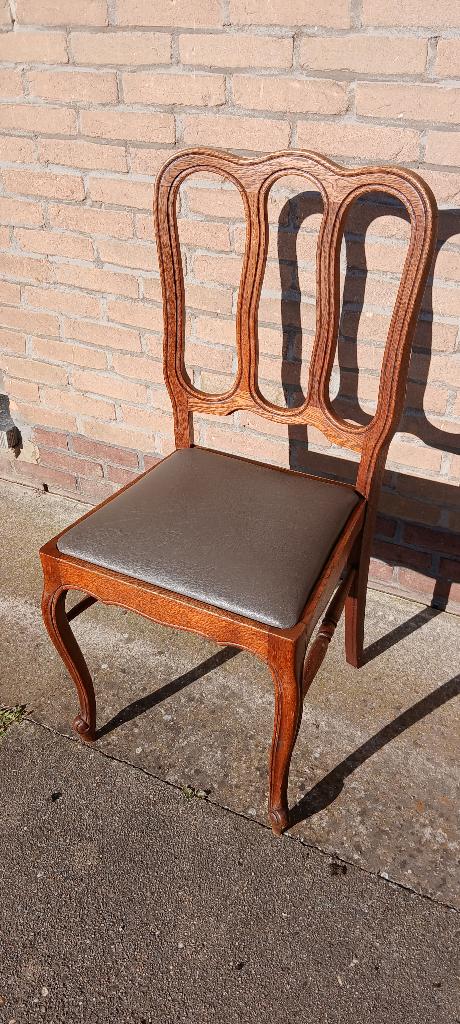 eetkamer, tafel en 6 stoelen, Ophalen, Zo goed als nieuw, Landelijk, 4 tot 6 stoelen
