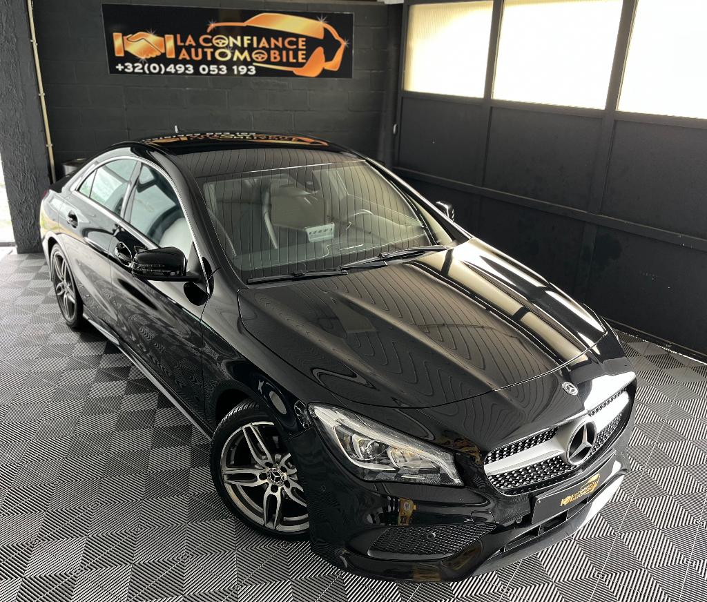 Mercedes-Benz CLA180 Pack AMG Automatic 12 maanden garantie, Auto's, Mercedes-Benz, CLA, 4 cilinders, Alcantara, Zwart