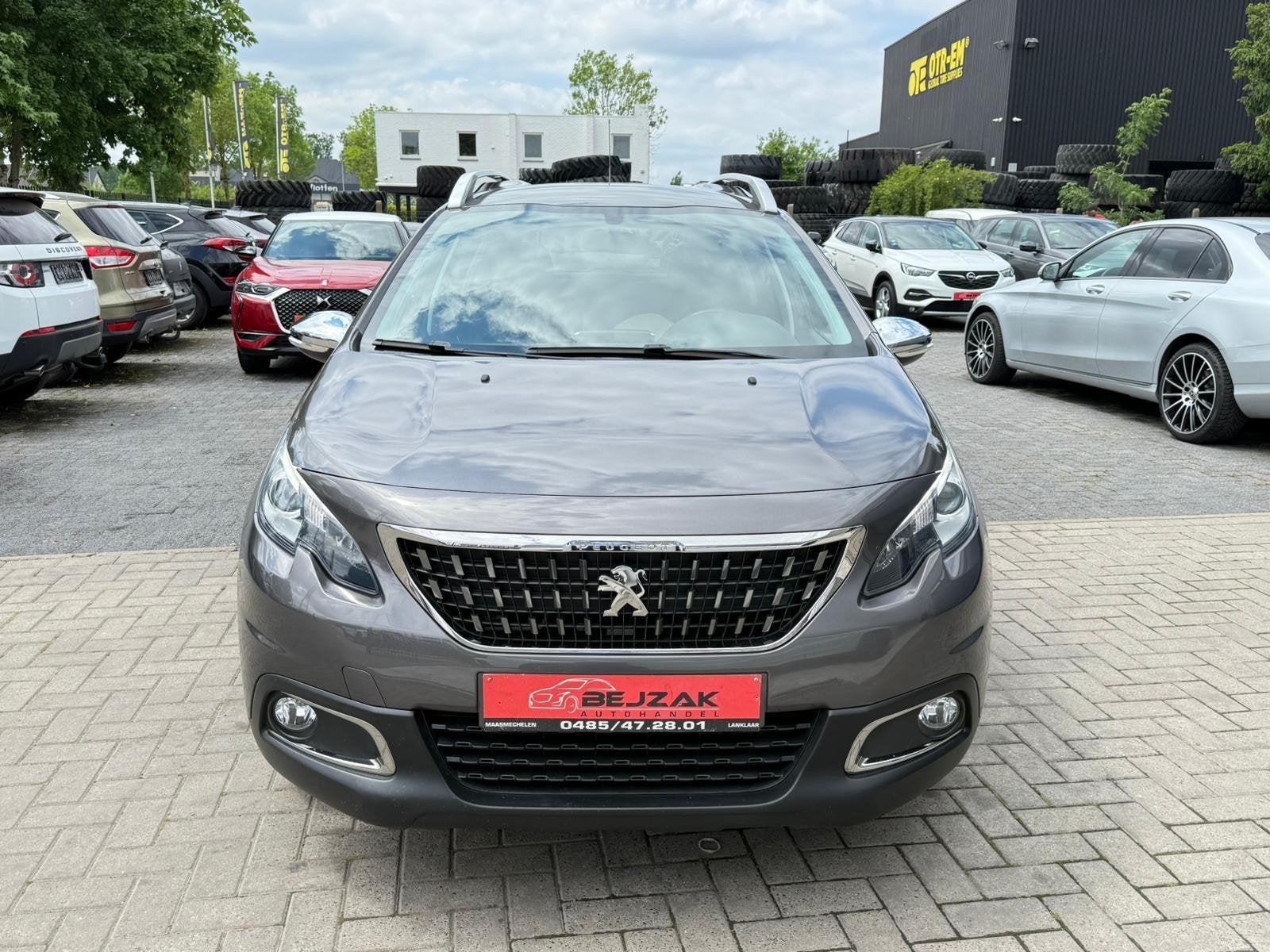 Peugeot 2008 1.2i 2017 gekeurd, Bluetooth, Euro 6, Leder, Bedrijf