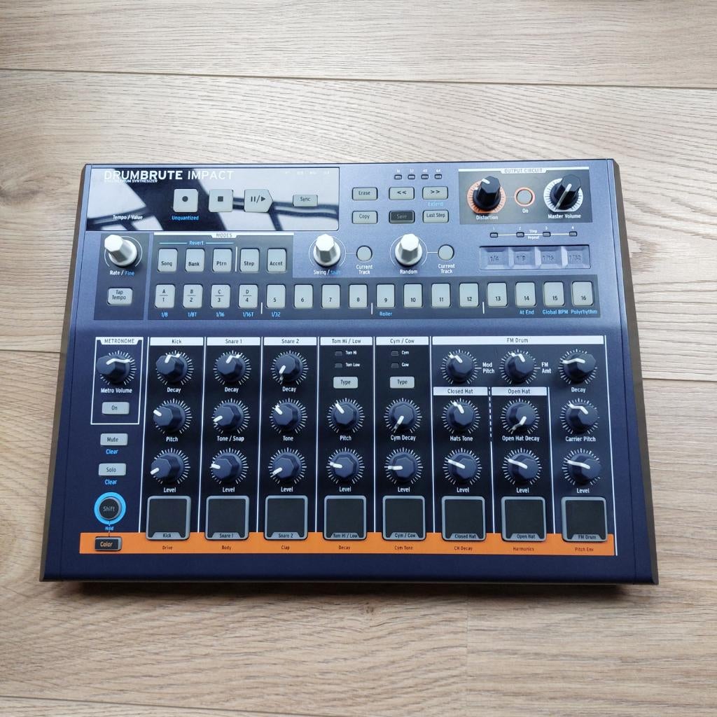 Arturia DrumBrute Impact, Muziek en Instrumenten, Drumcomputers, Zo goed als nieuw, Overige merken, Ophalen