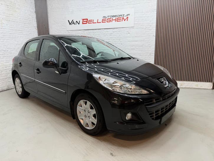 Peugeot 207 1.4i 2012 5 deurs met airco
