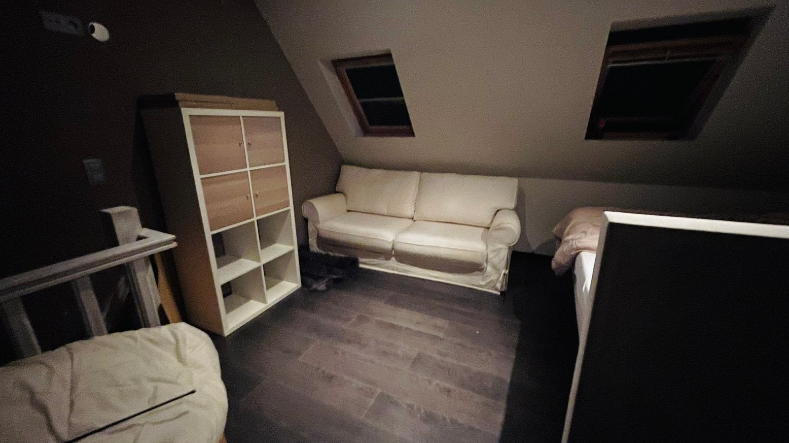 Assise en tissu beige, Enlèvement, Utilisé, Trois personnes, Tissus
