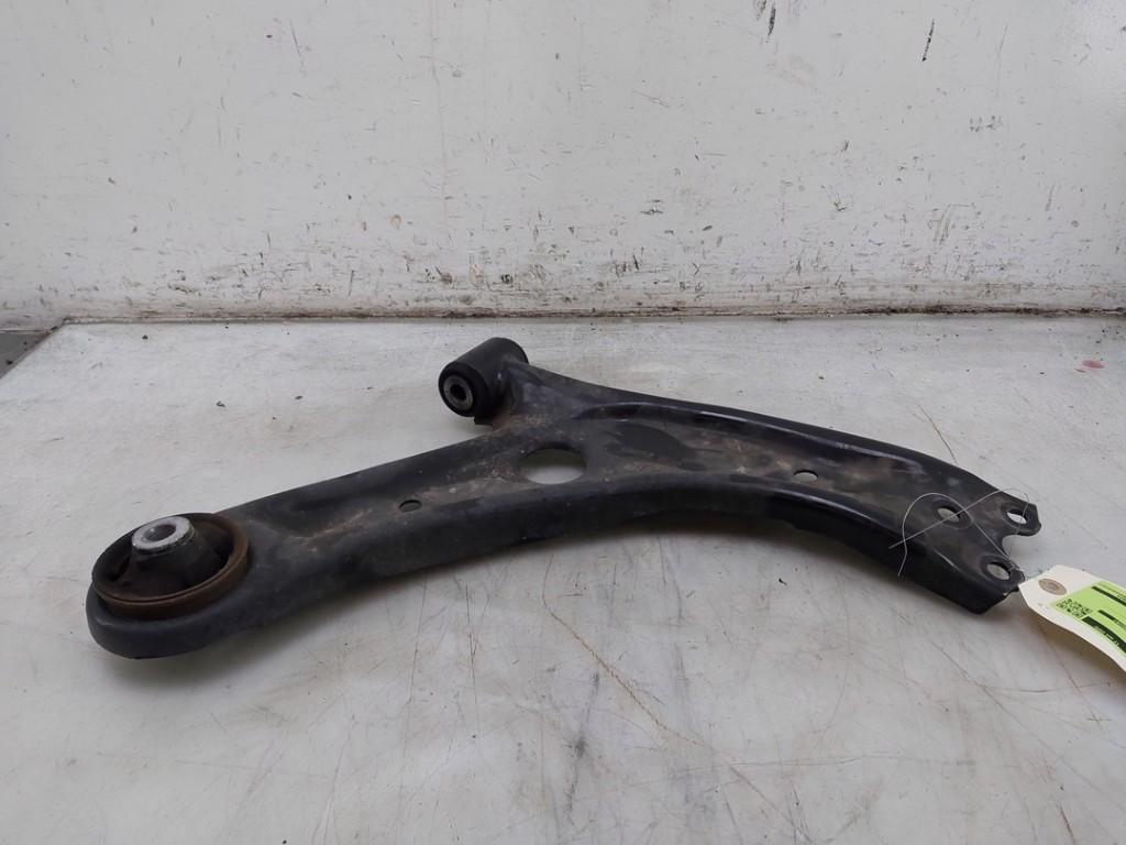 DRAAGARM RECHTS VOOR Toyota Aygo X (|48605K0020|), Dhr. J. Ham, Gebruikt, Administratie@autoham.nl, Toyota