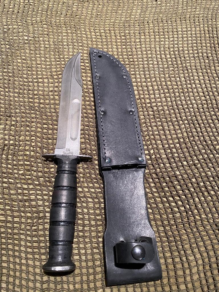 COUTEAU DE COMBAT - US ONTARIO M498 - AVEC FOURREAU RIGIDE, Collections, Enlèvement ou Envoi, Marine, Couteau ou Poignard