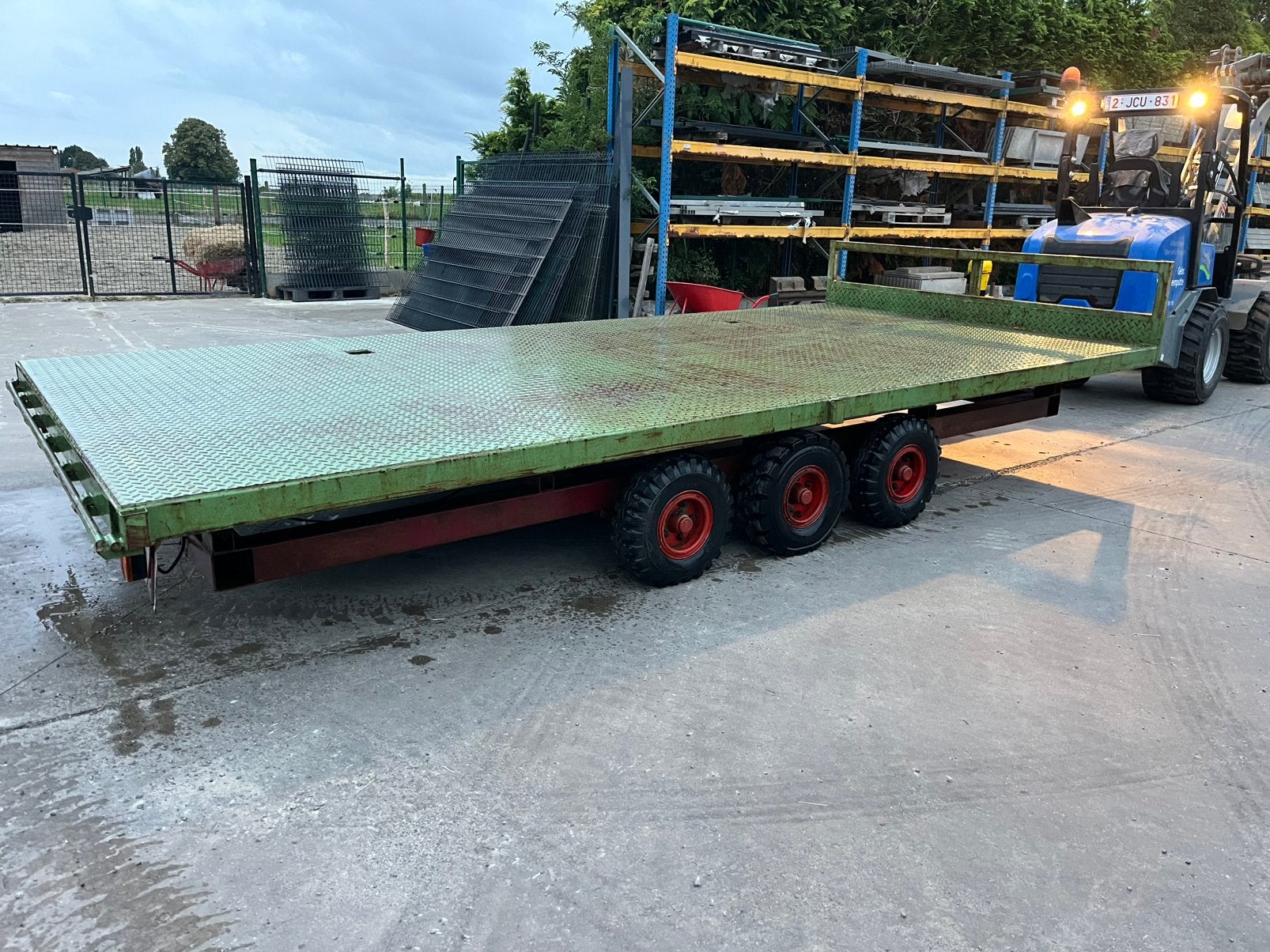 Platte aanhangwagen 3 assen zonder papieren, Ophalen