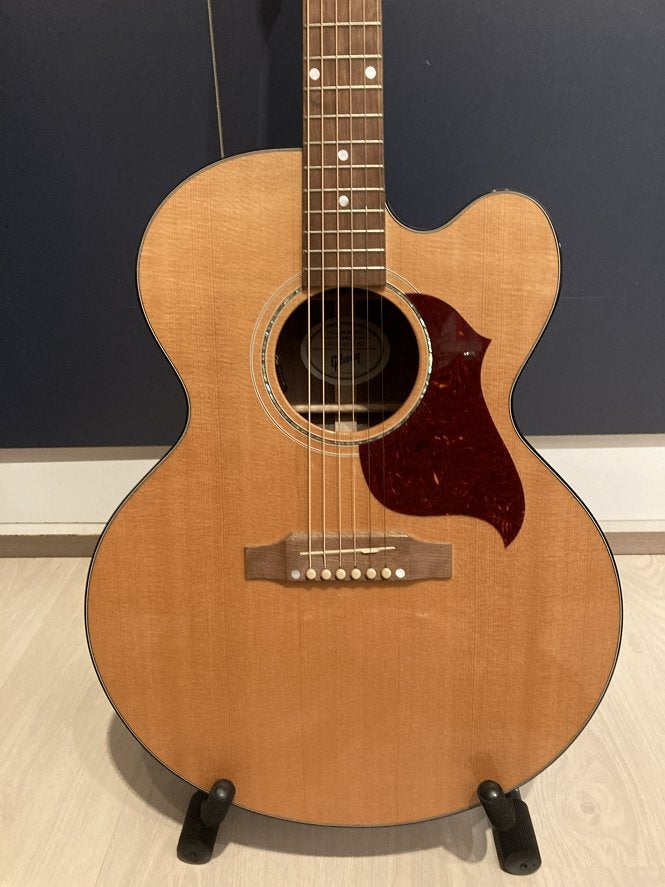 Gibson J-185 Walnut (2022), Muziek en Instrumenten, Ophalen, Zo goed als nieuw, Western- of Steelstringgitaar, Met (piezo-)element
