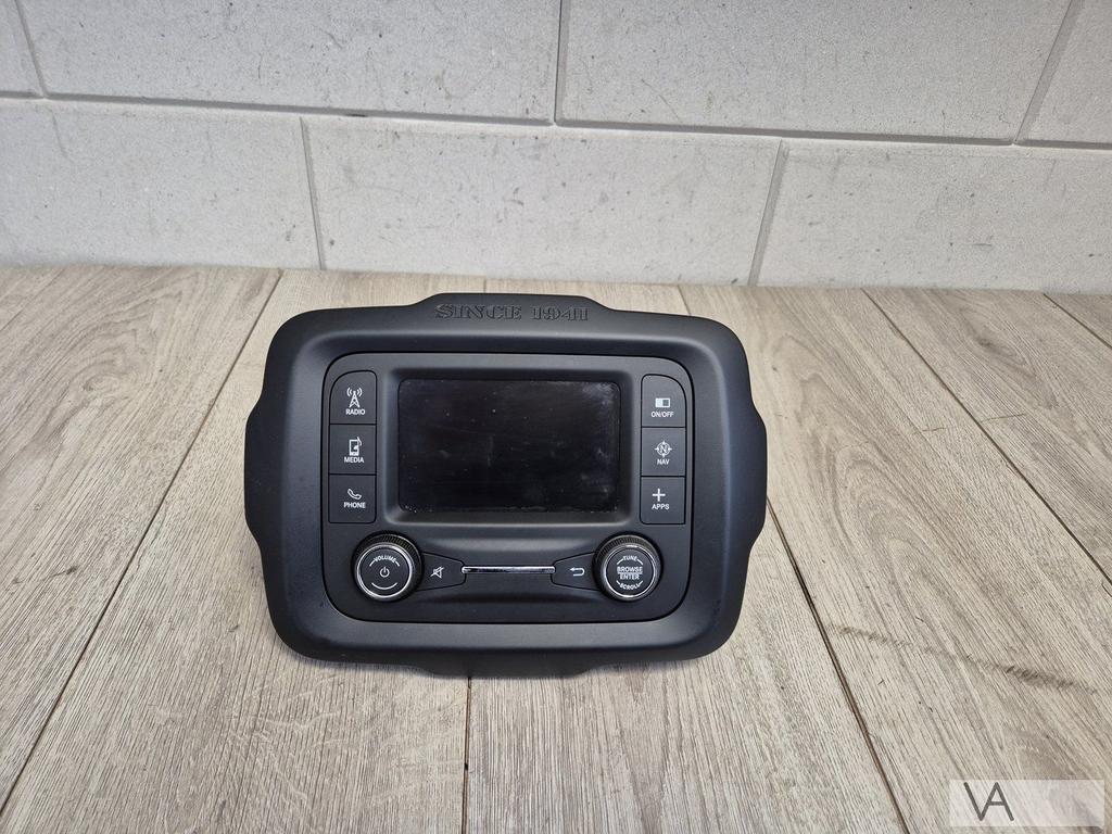 Jeep Renegade 2014 - 2020 radio met navigatie functie €300, Auto-onderdelen, Jeep, Gebruikt, -, -