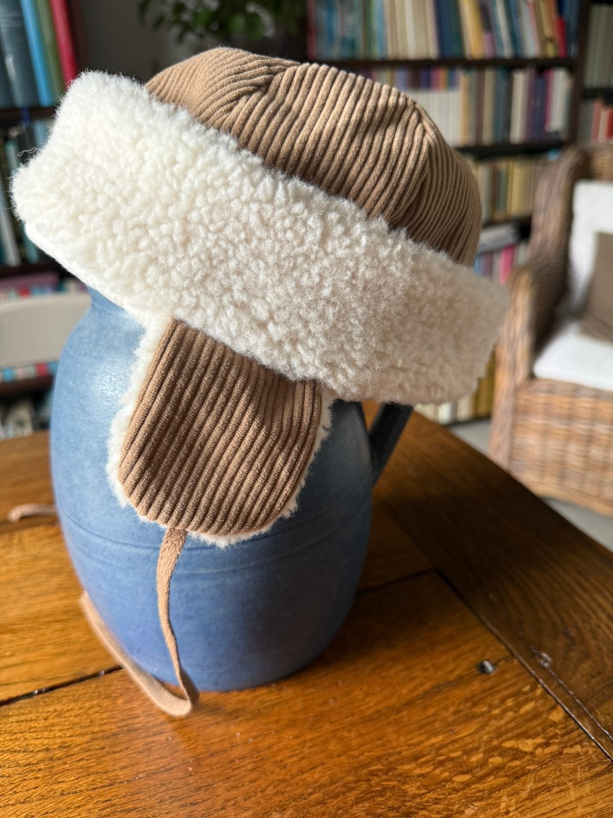 2 mutsjes voor een jongetje, Kinderen en Baby's, Babykleding | Mutsen, Sjaals en Wanten, Ophalen, Zo goed als nieuw, Sjaal