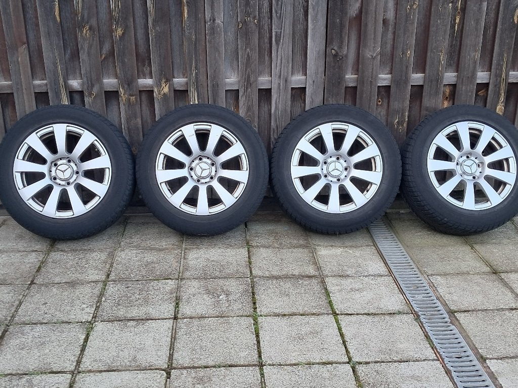Mercedes velgen met banden, Enlèvement, Pneu(s)