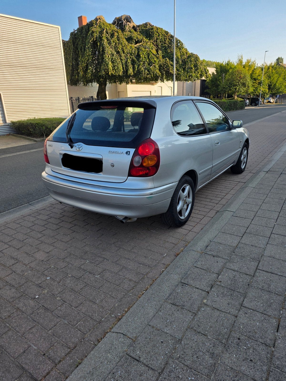Toyota corolla 1400cc VV-TI , reeds gekeurd voor verkoop, Radio, Bedrijf, https://public.car-pass.be/verify/9376-9883-8068, Corolla