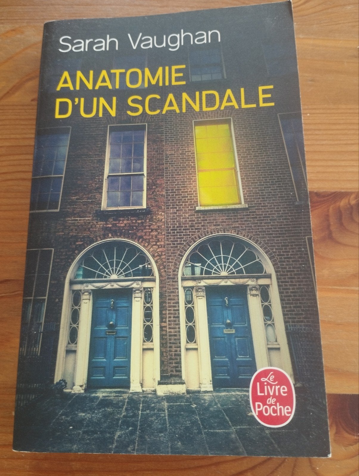 Sarah Vaughan Anatomie d'un scandale, Enlèvement ou Envoi