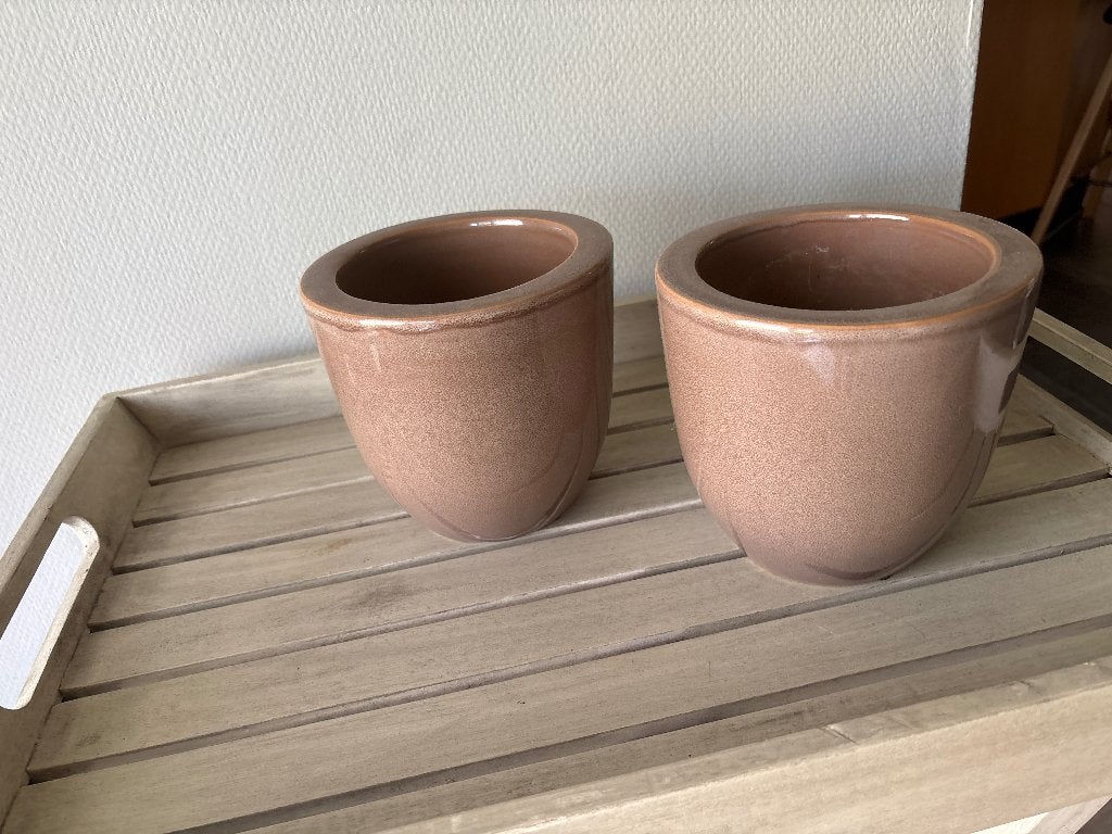 2 bruine (bloem)potten, Ophalen