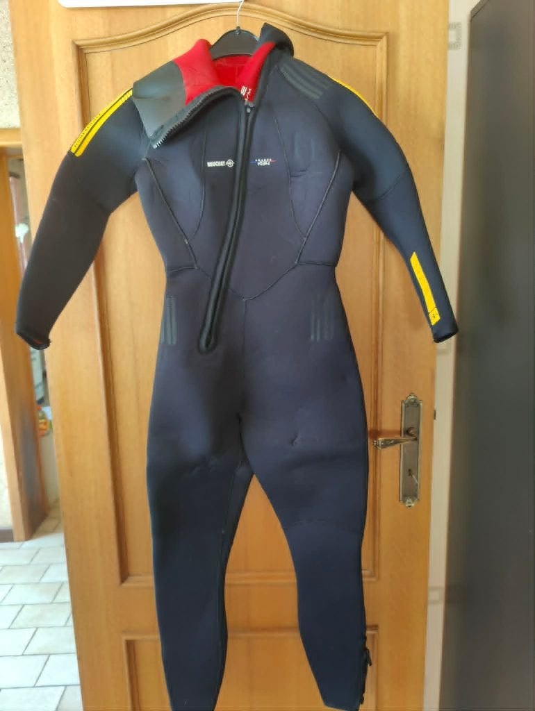 Divers duikmateriaal te koop, Ophalen, Zo goed als nieuw, Duikpak