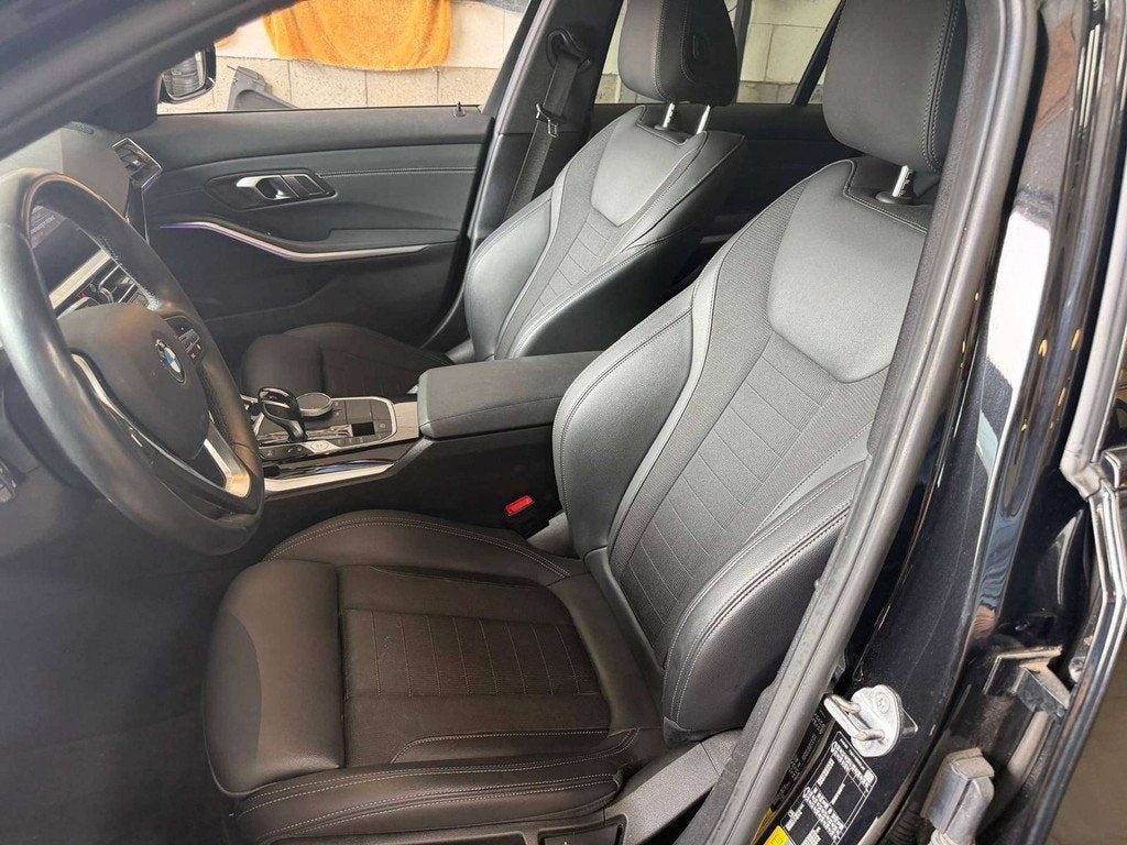 BMW 330 eA PHEV Sportline Leder/Carplay/Zetelvw/2xPDC/21% BT, Auto's, Automaat, https://public.car-pass.be/vhr/54973c29-e84e-4dd0-93e6-b5fe08524e83