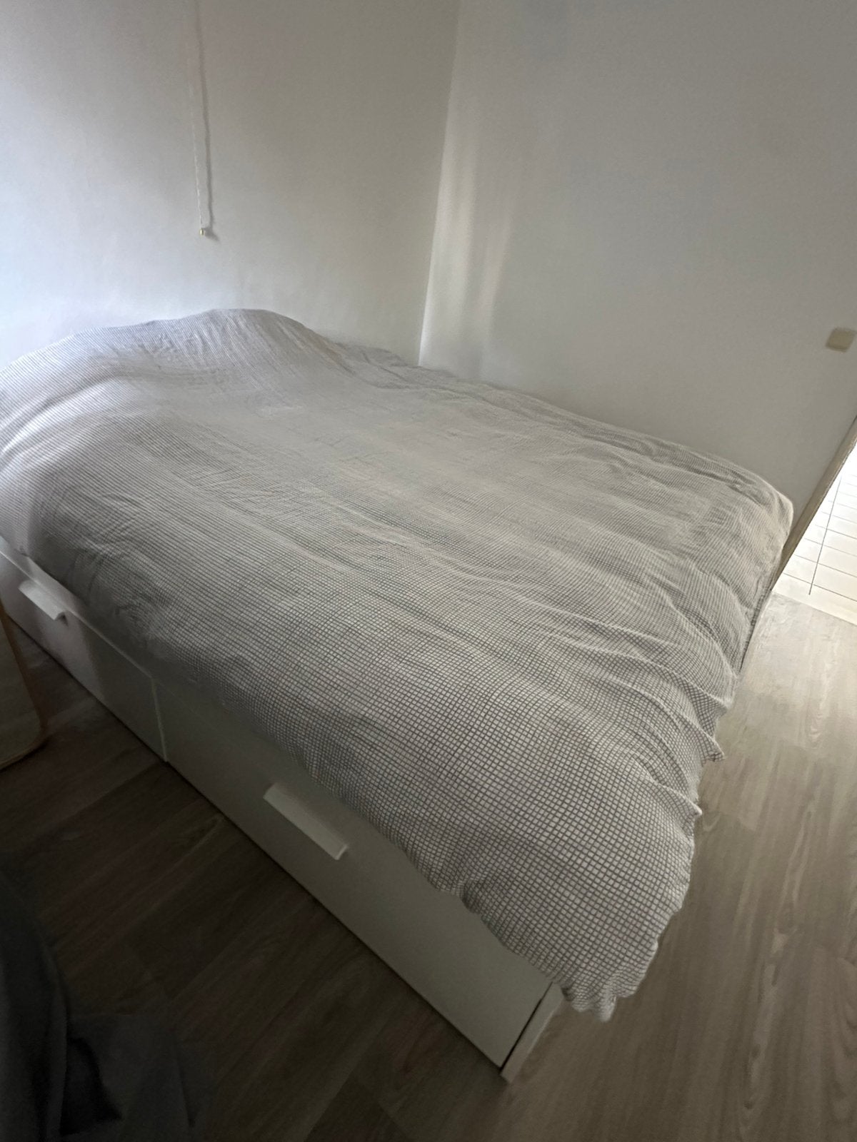 Bed Brimnes + matras + lattenbodems, Huis en Inrichting, Ophalen, Zo goed als nieuw, Wit