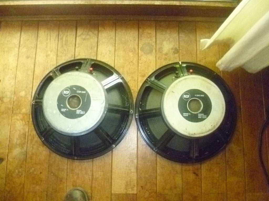 rcf L 15P/200, Enlèvement, JBL