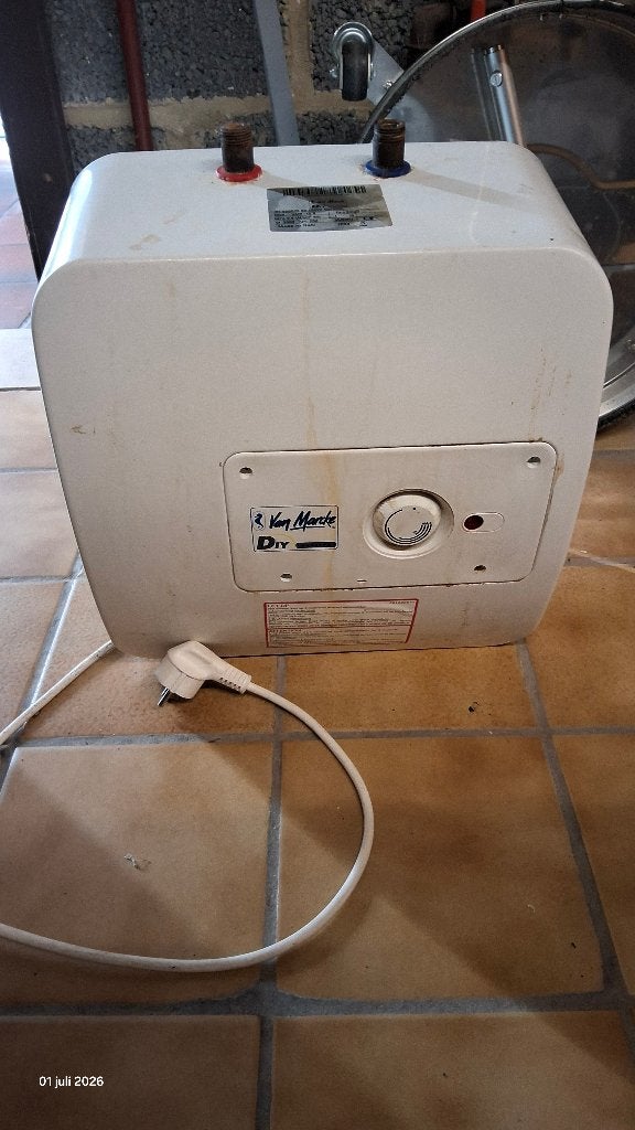 Van marcke keukenboiler, Gebruikt, Minder dan 20 liter, 3 t/m 5 jaar oud, Boiler