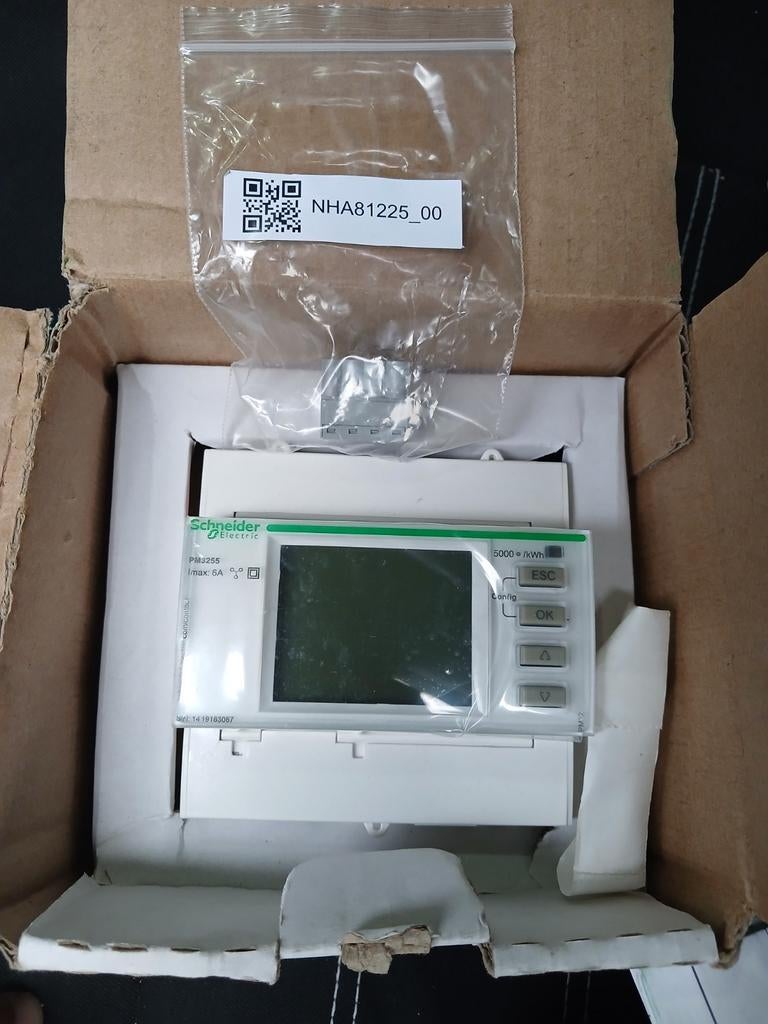 Compteur / Analyseur d’énergie Schneider Electric PM3255, Bricolage & Construction