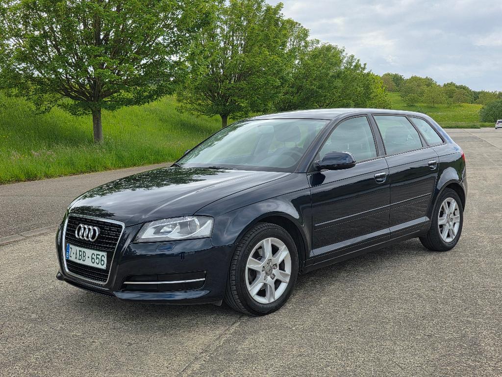 Audi A3 1.2 TFSI Sportback S tronic, Euro 5, Achat, Entretenue par le concessionnaire, Noir