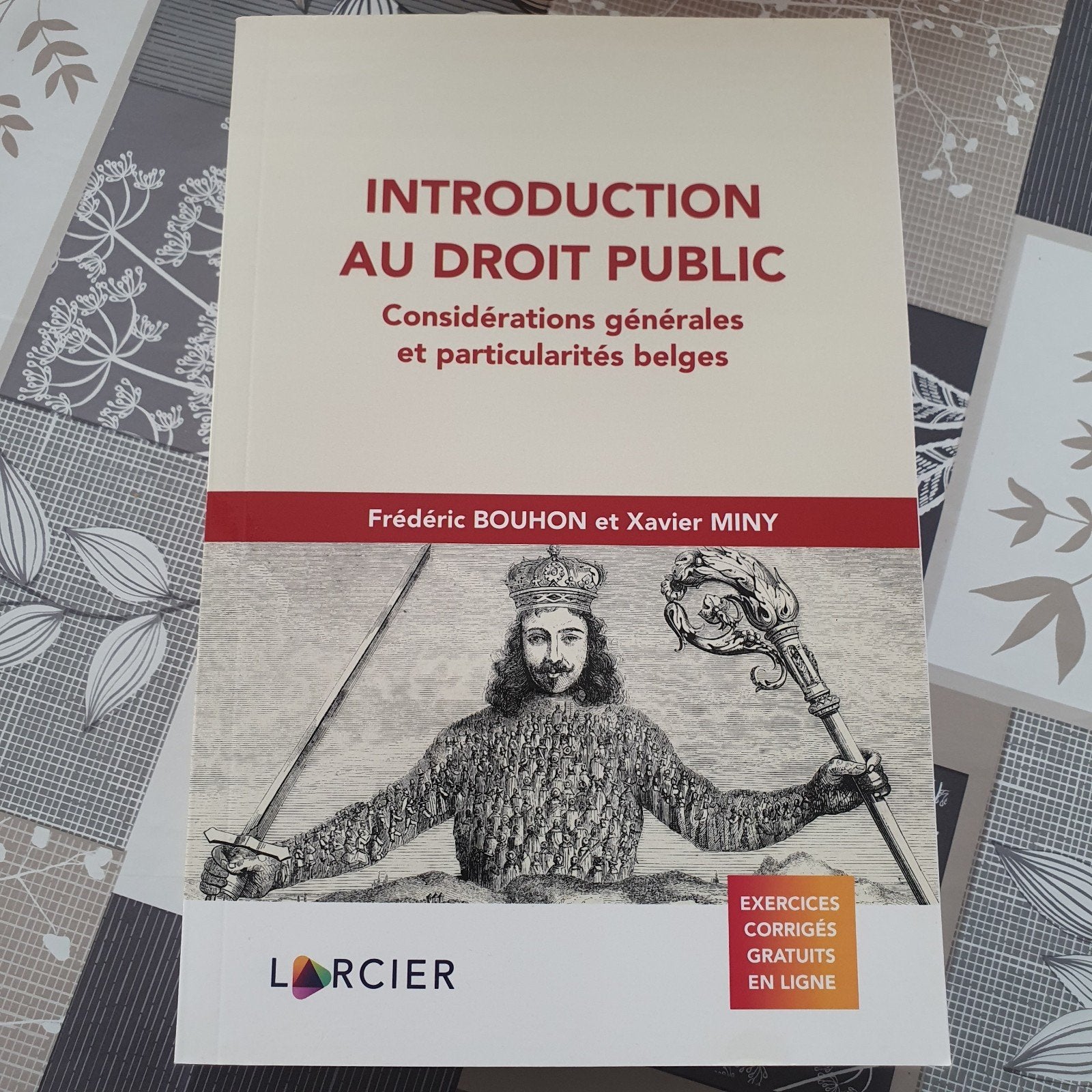 introduction au droit public. Neuf, Enlèvement ou Envoi, Neuf