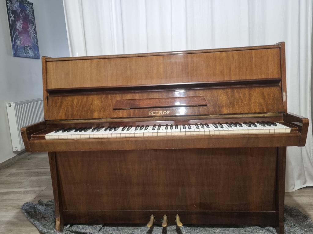 Piano Petrof opera 125, Muziek en Instrumenten, Piano's, Piano
