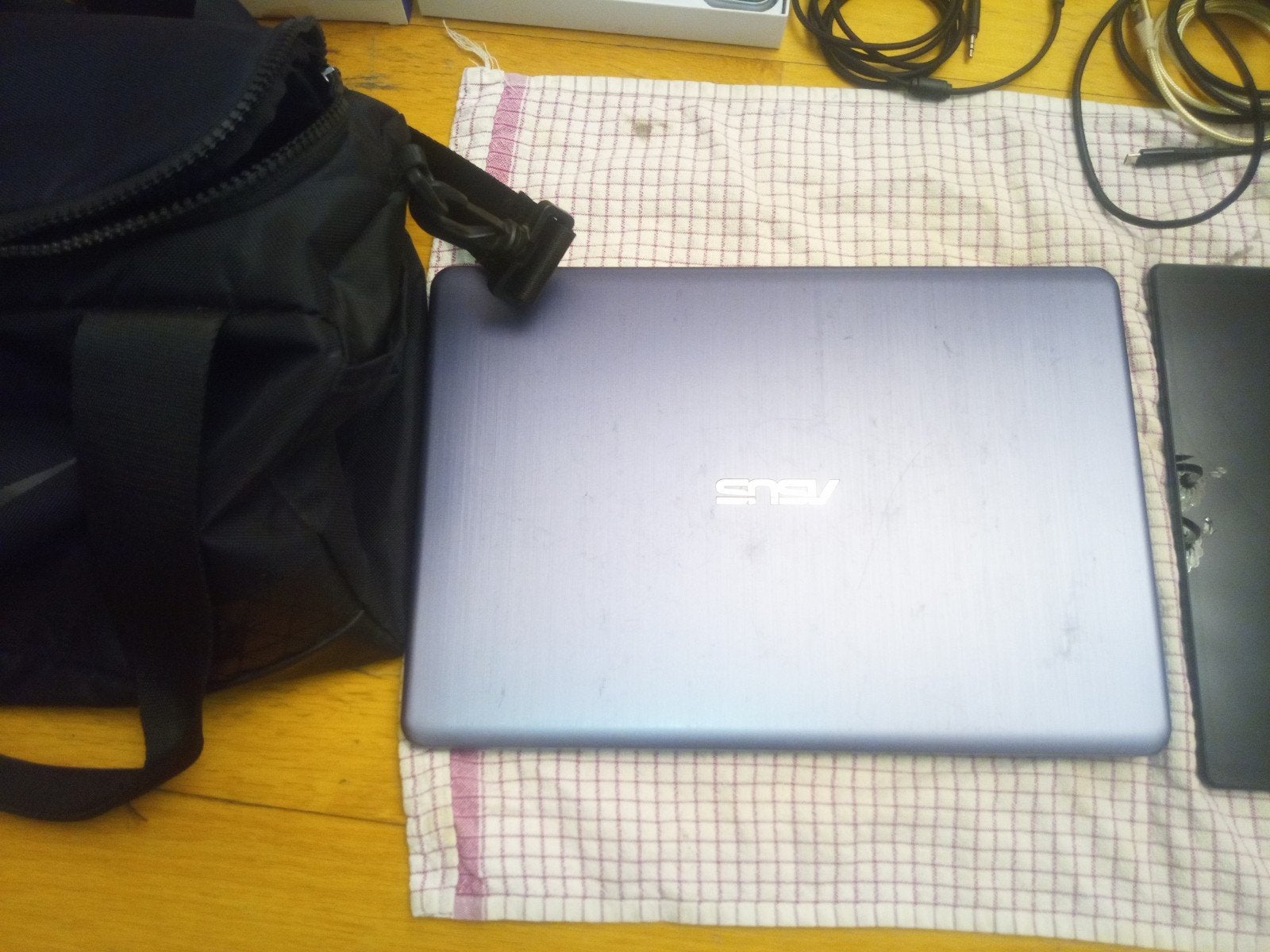 Asus Ultra-Portable PC Vivobook 2019 • 14 inch • 64 GB, Computers en Software, Windows Laptops, Nieuw, 14 inch, HDD, SSD, 4 Ghz of meer