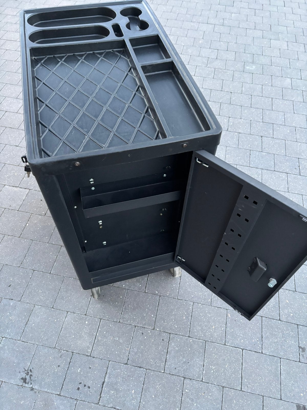 Gereedschapswagen, Doe-het-zelf en Bouw, Ophalen, Zo goed als nieuw