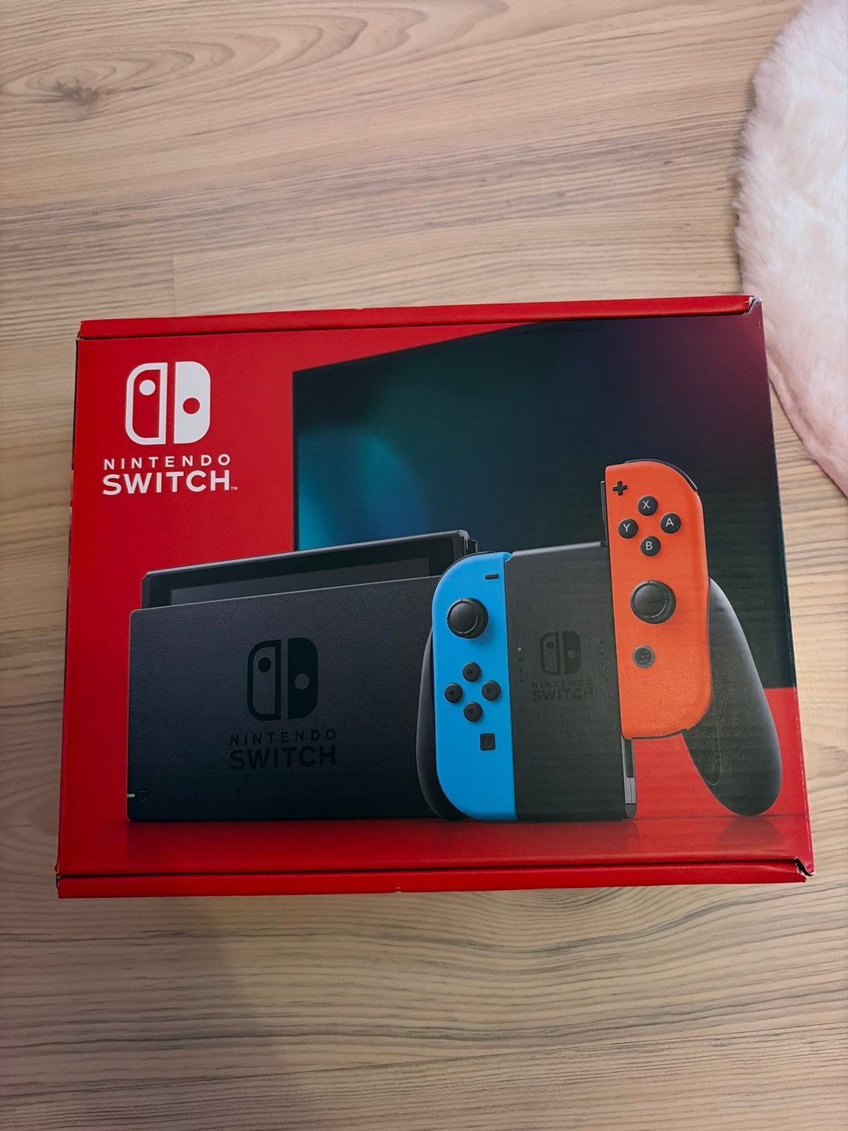 Switch als nieuw met garantie tot 29/4/2028, Games en Spelcomputers, Spelcomputers | Nintendo Switch, Ophalen of Verzenden, Zo goed als nieuw