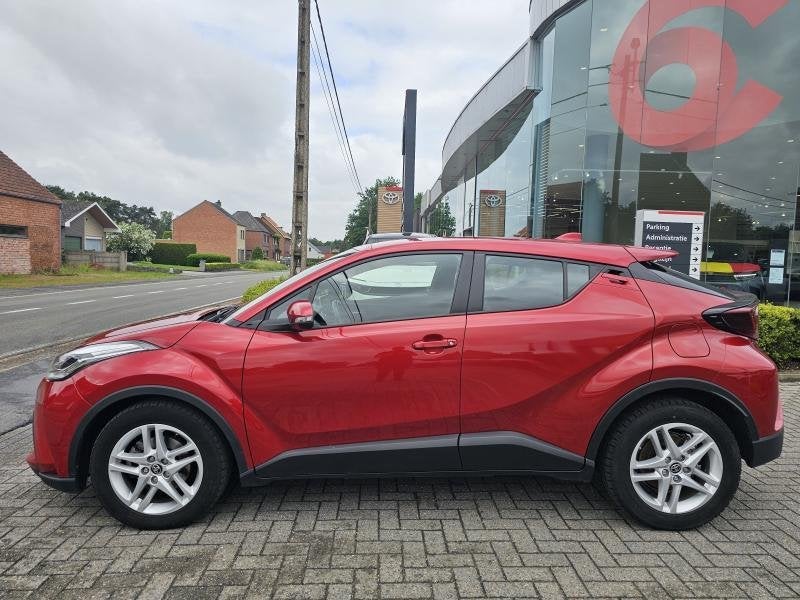Toyota C-HR C-HR/C-ENTER/1.8HYBR/GPS/CARPLAY, Rouge, Euro 6, Entreprise, 72 kW