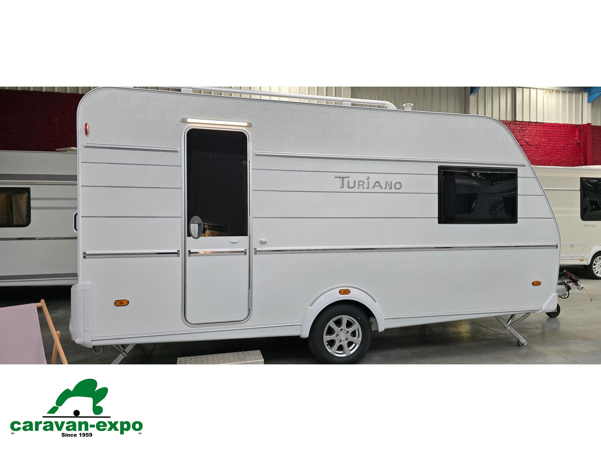 TABBERT TURIANO 420 QD/F, Caravans en Kamperen, Caravans, Tabbert, Bedrijf, 5 tot 6 meter, Tot en met 4