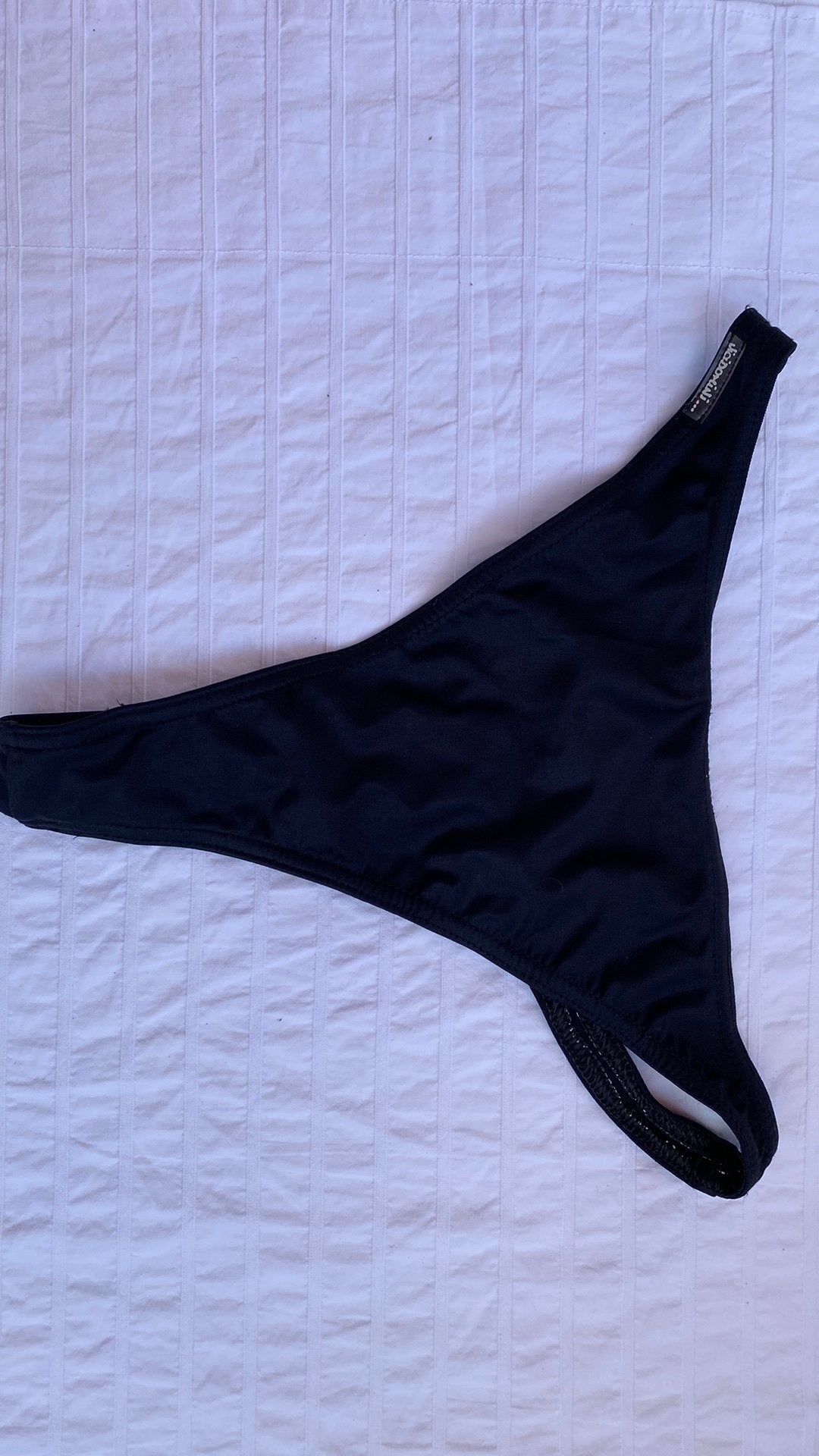 String bikinibroekje zwart maat S merk vicidomini made in fr, Kleding | Dames, Badmode en Zwemkleding, Ophalen, Zo goed als nieuw