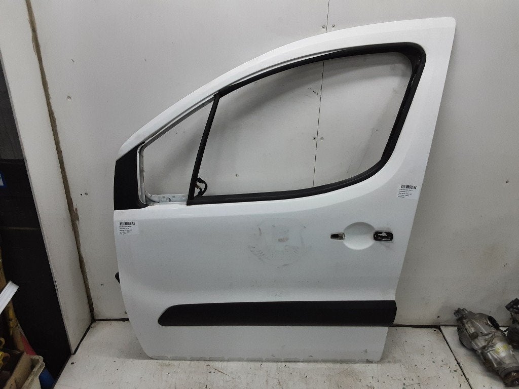 PORTIER LINKS VOOR Citroën Berlingo (01-2008/04-2021), Auto-onderdelen, Gebruikt, Citroën, Deur, Rue de l'Espoir 34 34
4030  GRIVEGNÉE, BE
