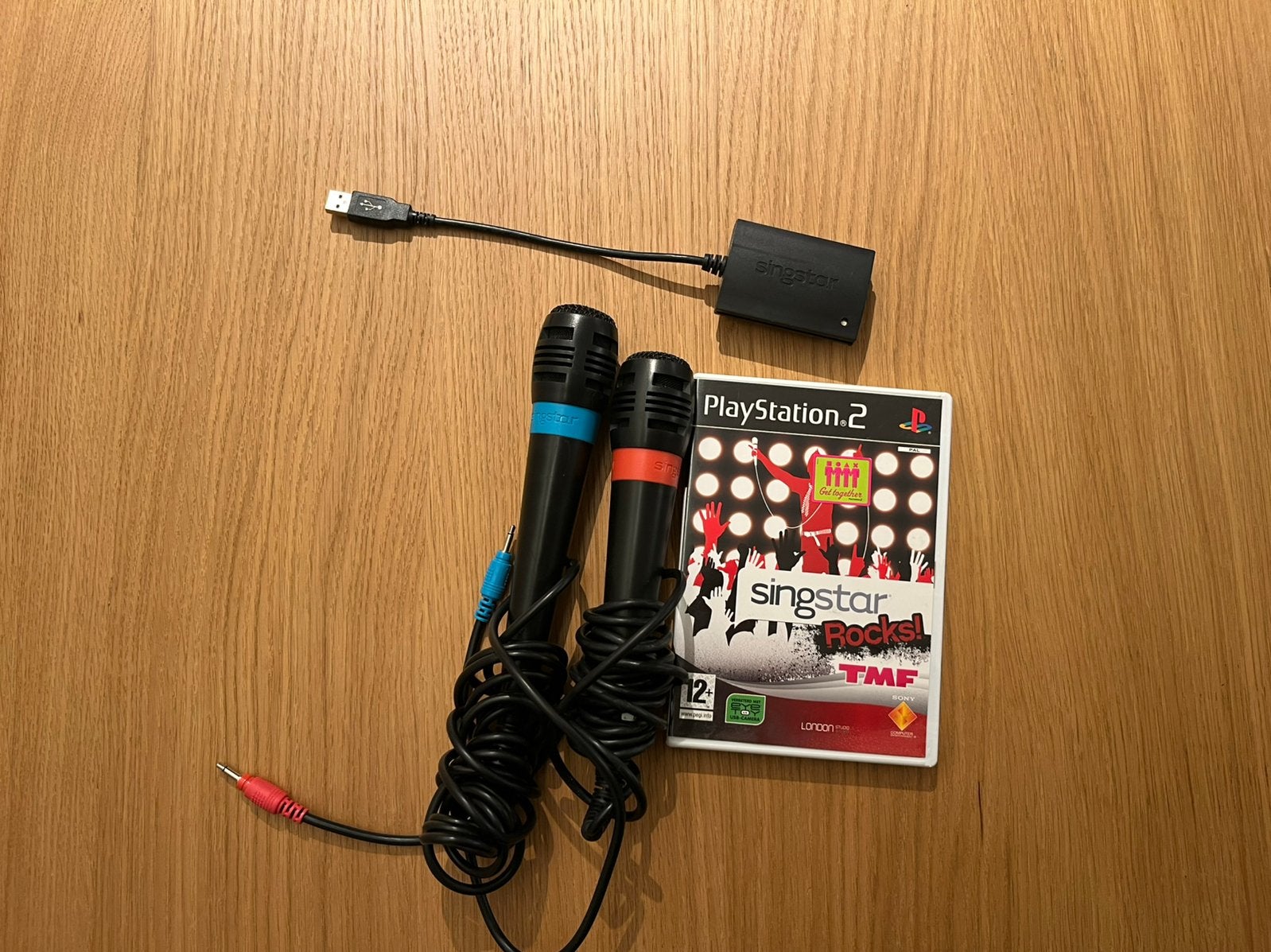 SingStar Rocks! TMF + 2 originele SingStar-microfoons, Ophalen, Zo goed als nieuw