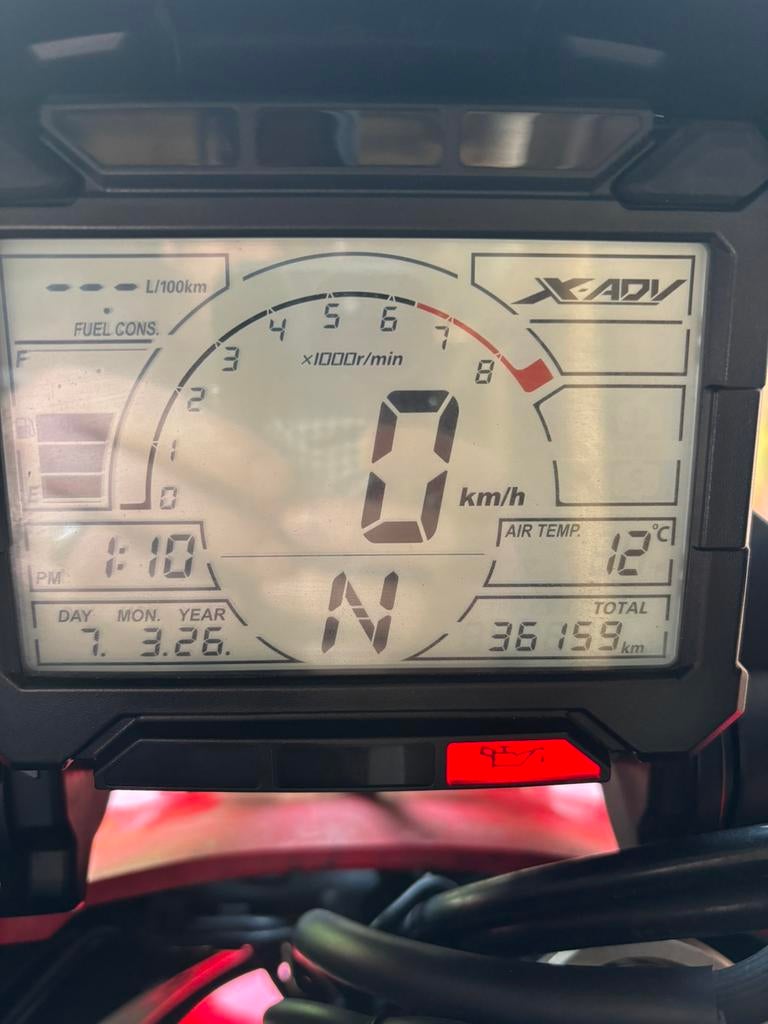 Honda XADV 750, Permis Moto A, Tourisme, Plus de 35 kW, 2 cylindres