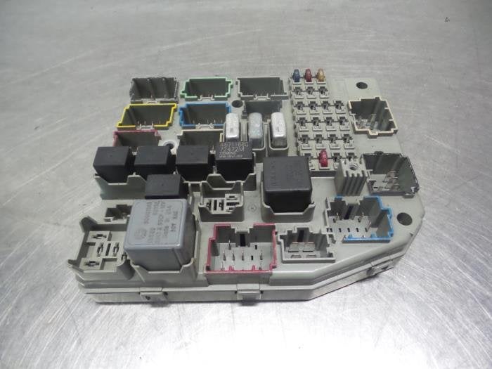 Boîte à fusibles d'un Jeep Grand Cherokee, Jeep, -, 3 mois de garantie, Utilisé
