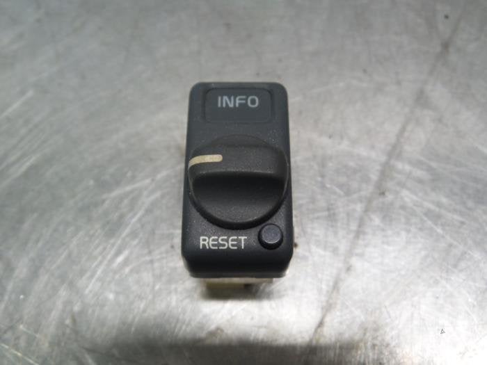 Commutateur ordinateur de bord d'un Volvo V70/S70, -, 3 mois de garantie, -, -