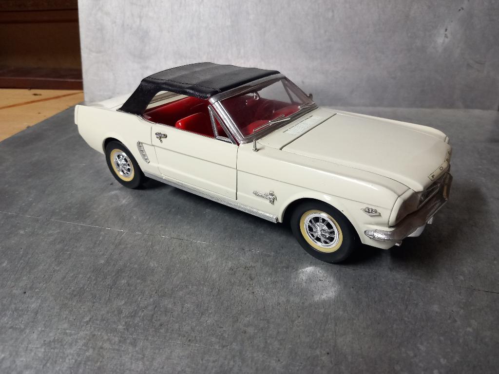 Ford Mustang Mira 1-18 uit 1965, Ophalen of Verzenden, Nieuw, Auto
