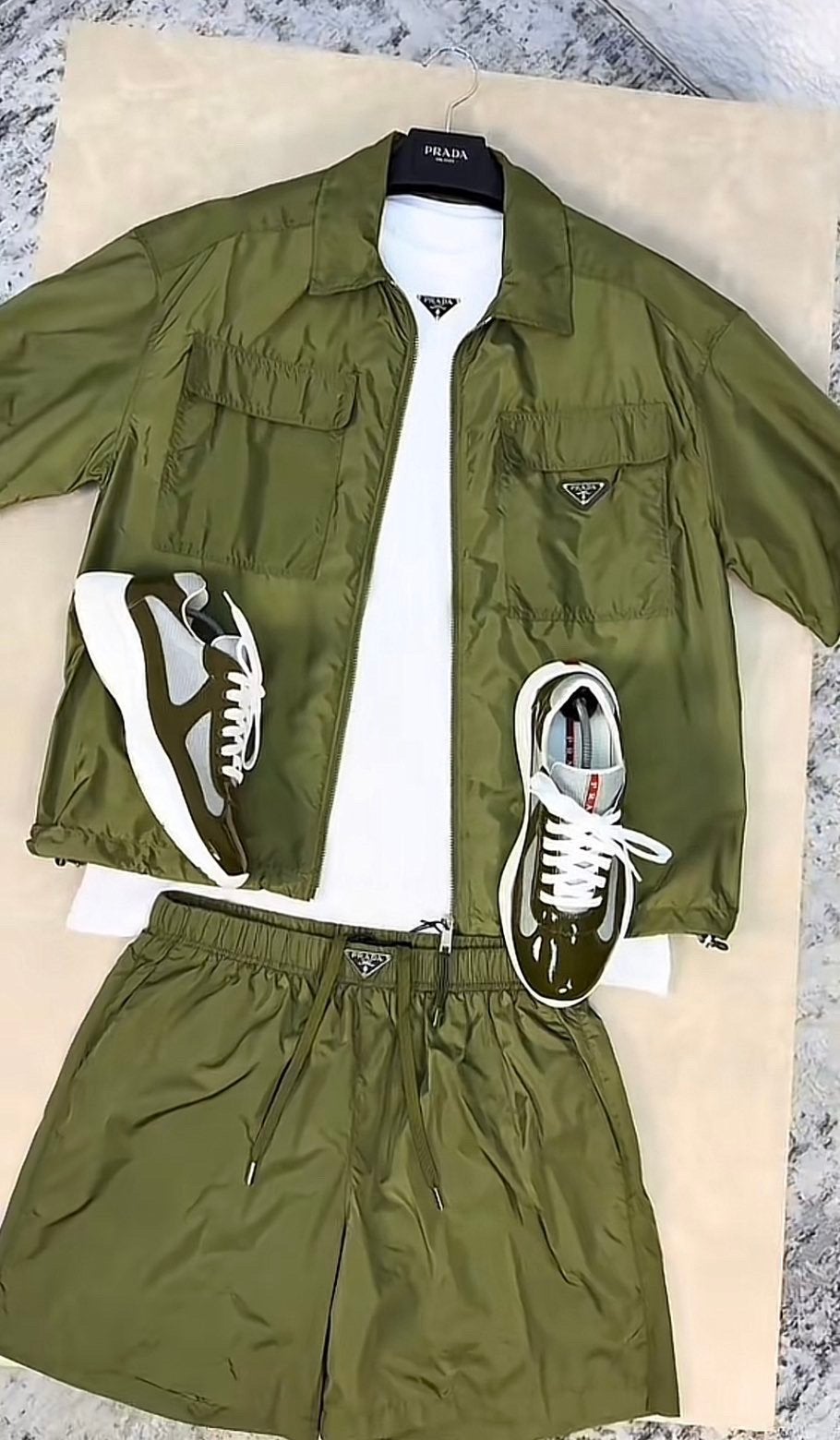 Prada mechelen, Kleding | Heren, Schoenen, Ophalen of Verzenden, Nieuw