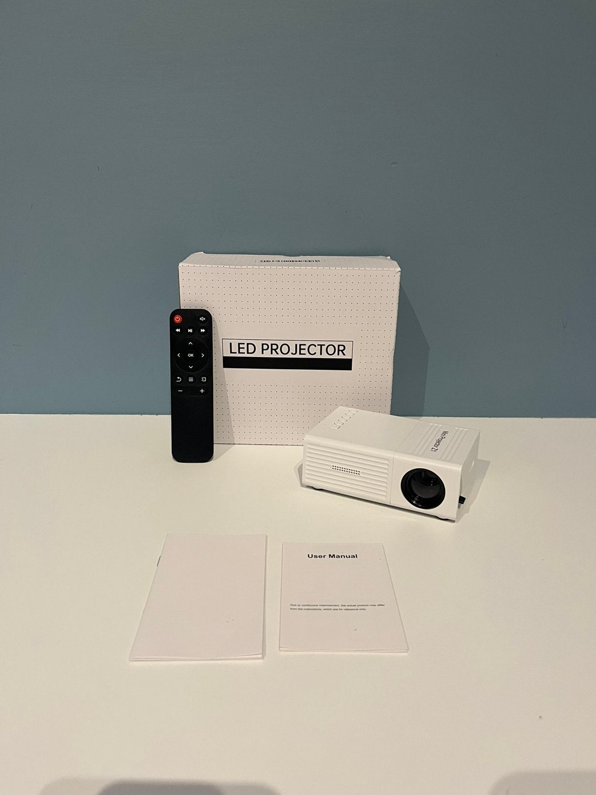 Mini LED projector, TV, Hi-fi & Vidéo, Écrans de projection, Enlèvement ou Envoi, Électrique, Comme neuf