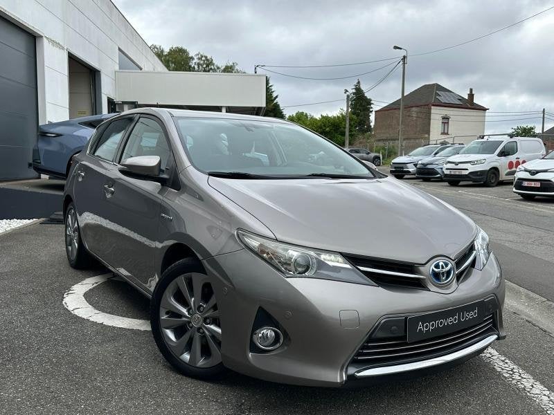 Toyota Auris Lounge, Automaat, Parkeersensor, Bruin, https://public.car-pass.be/vhr/2c944e5e-2cce-43d5-a270-434dccb02f92