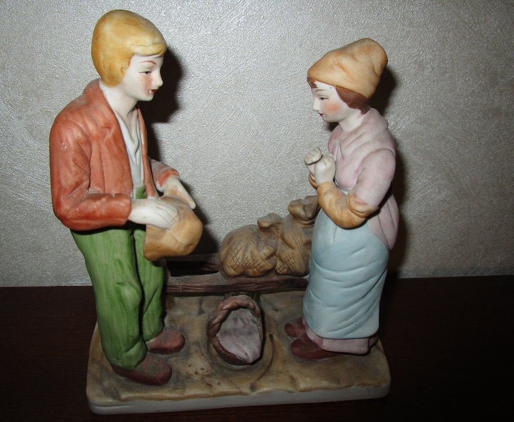 'Het angelus' porseleinen beeld, Antiek en Kunst, Ophalen