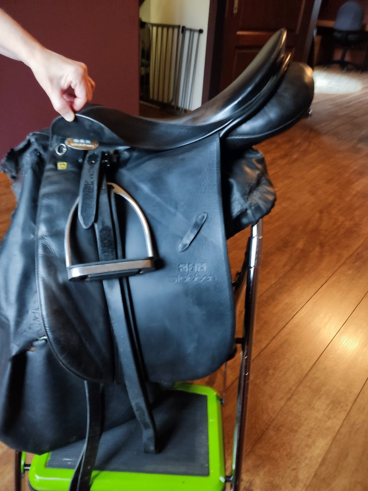 Zadel, Dieren en Toebehoren, Paarden en Pony's | Zadels, Ophalen, Dressuur, Stubben, XL (18 inch of meer)