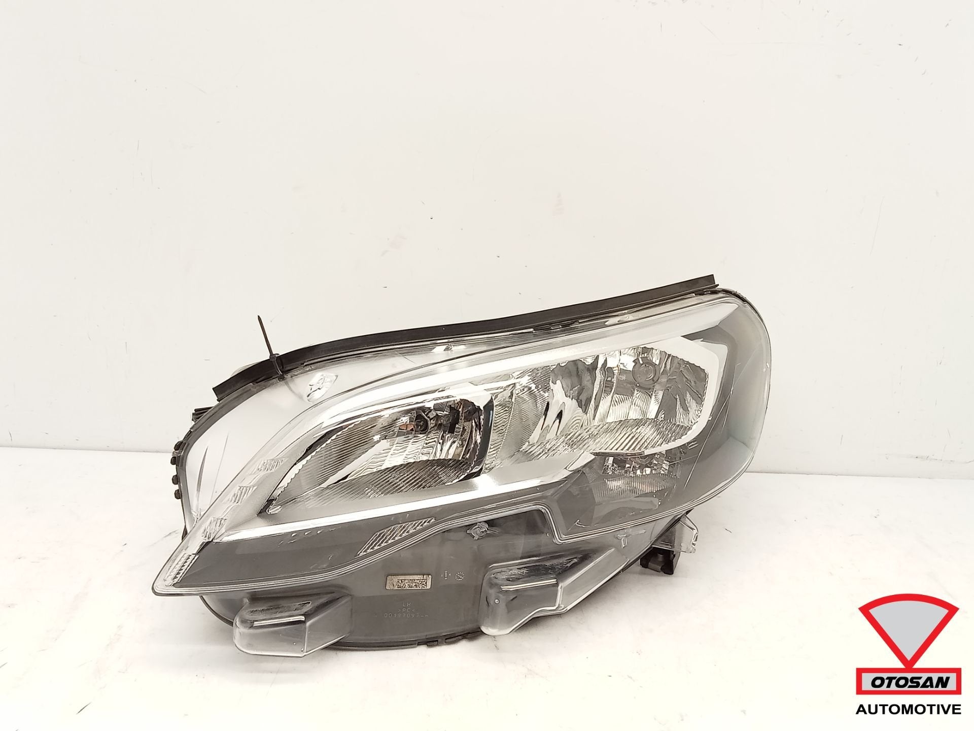 Phare avant gauche Peugeot Expert Traveller 2016+ 9808572680, Autos : Pièces & Accessoires, Taurusavenue 1
2132 LS  Hoofddorp, NL
