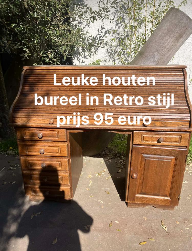 bureel in hout retro stijl, Huis en Inrichting, Bureaus, Ophalen of Verzenden, Zo goed als nieuw, Hout