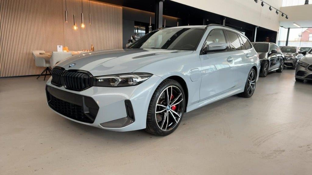 BMW 330 e Touring, Autos, BMW, Entreprise, Achat, Série 3, ABS, Régulateur de distance, Airbags, Alarme, Android Auto, Apple Carplay