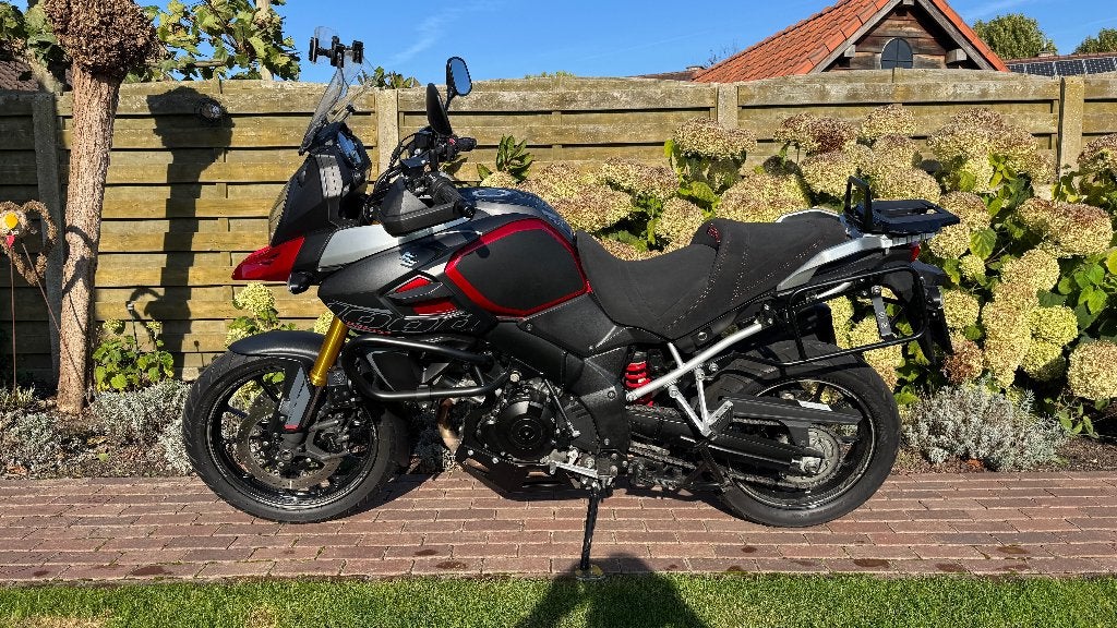 Suzuki V-Strom 1000, Motoren, 2 cilinders, ABS, Particulier, Toermotor