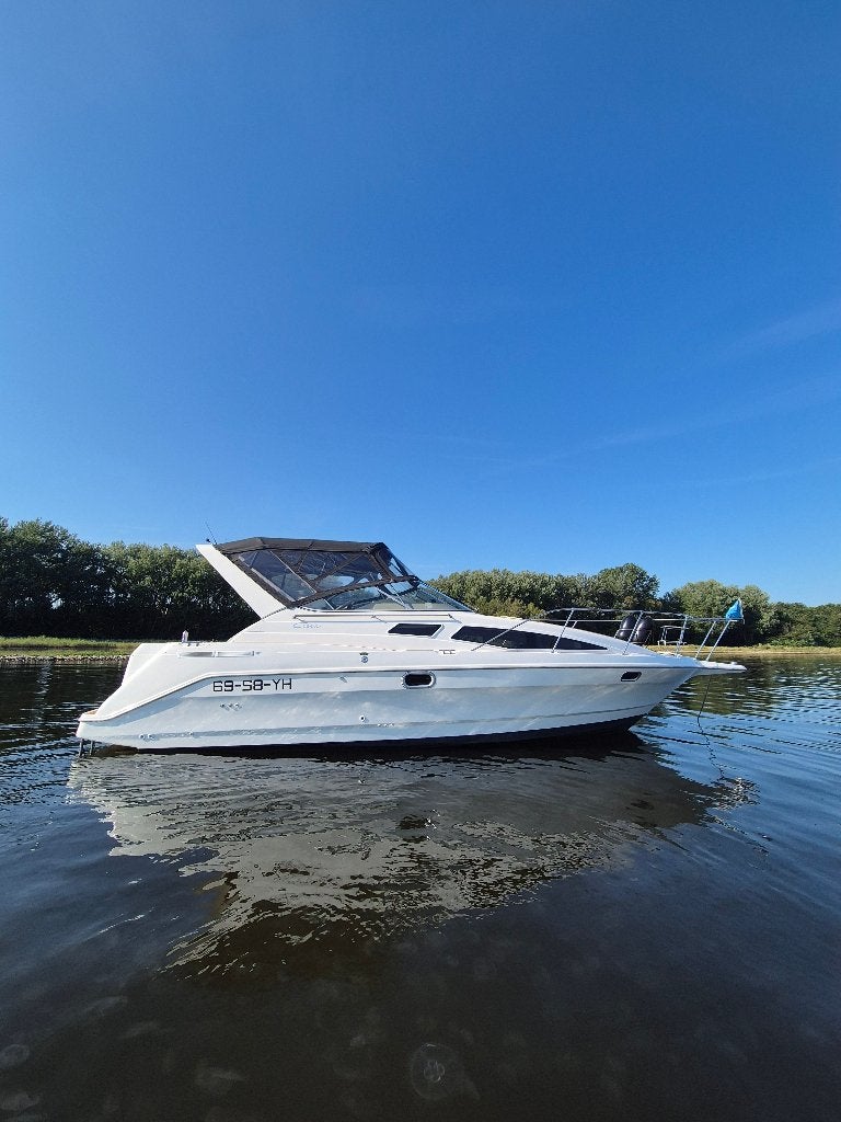 Bayliner 2855 | Prachtige refit | Diesel |Boegschoef| Uniek, Watersport en Boten, 9 m, Binnenboordmotor, Aluminium, Zo goed als nieuw